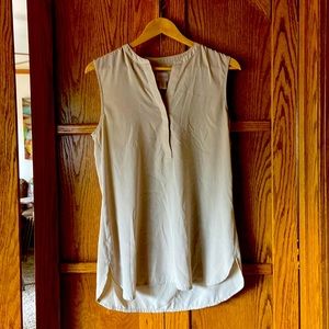 Chico’s sleeveless Tunic Size 1 Fawn
